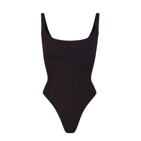 SKIMS Square Neck Bodysuit | Onyx - Picture 4 of 16